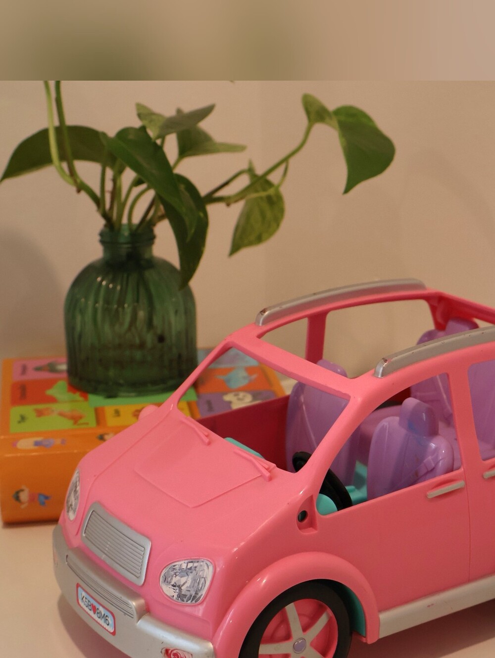 2014 Toys R US Exclusive You & Me Happy Together Family Pink Van